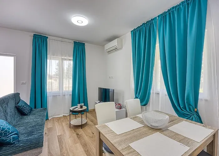 Porec-jug Apartamento *